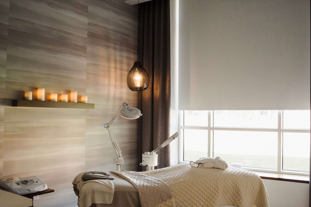 The Chattanoogan Hotel Curio Collection by Hilton - photo 38