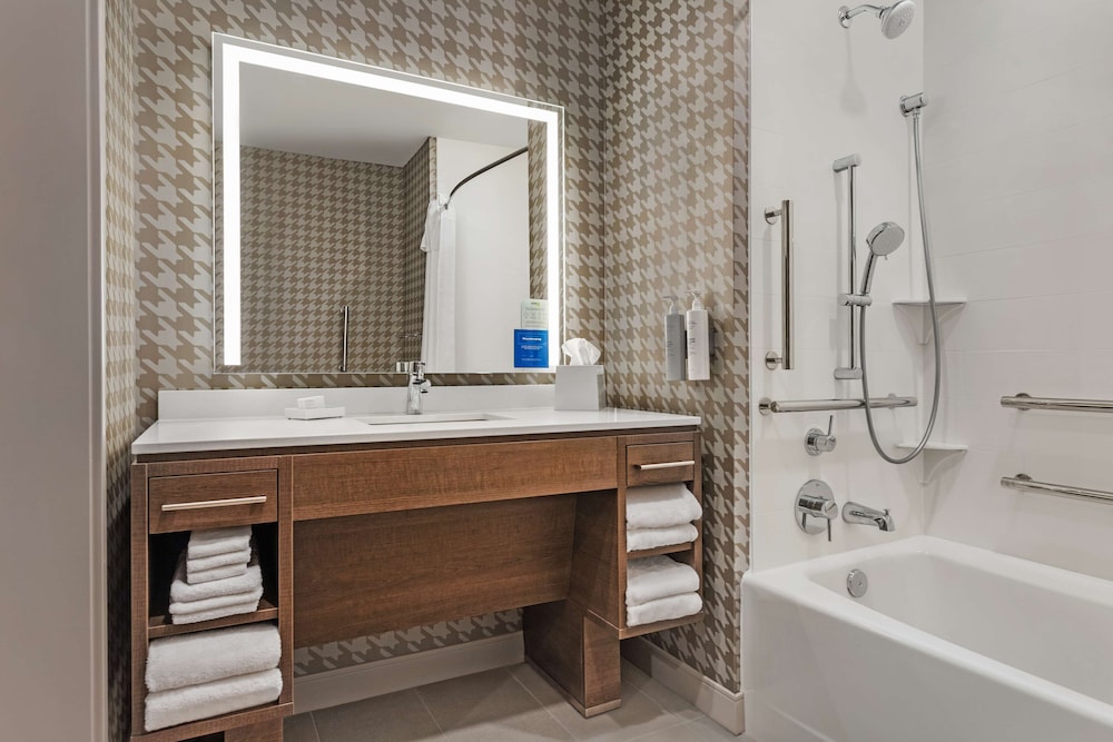 Home2 Suites by Hilton Cedar Rapids Westdale - photo 24
