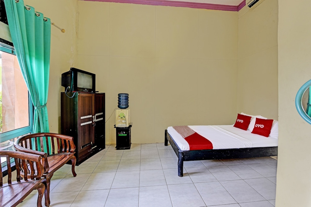 OYO 91877 Mushroom Pondok Ator Syariah Hotel — hotel in Sidareja