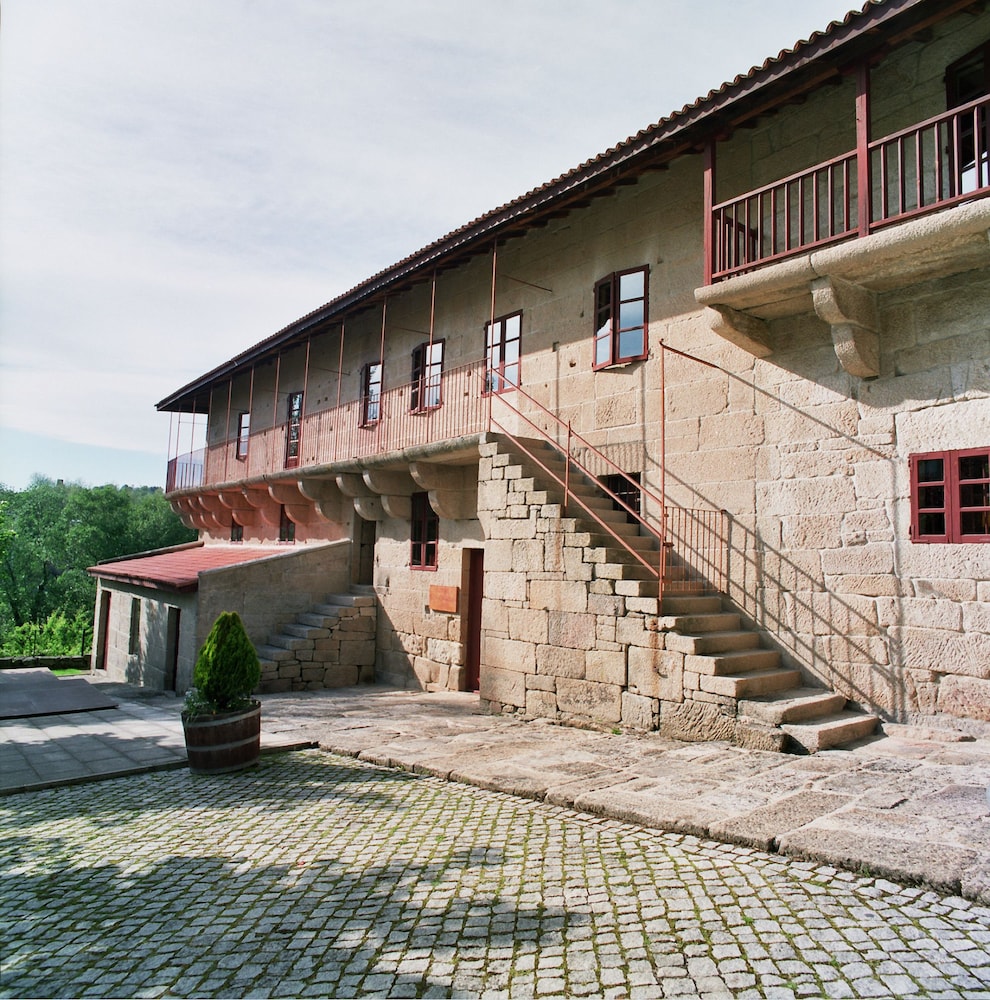 Torre Lombarda — hotel in Allariz