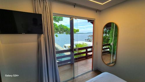 Refugio Bela Ilha Acesso via Barco - last minute hotel in Florianopolis