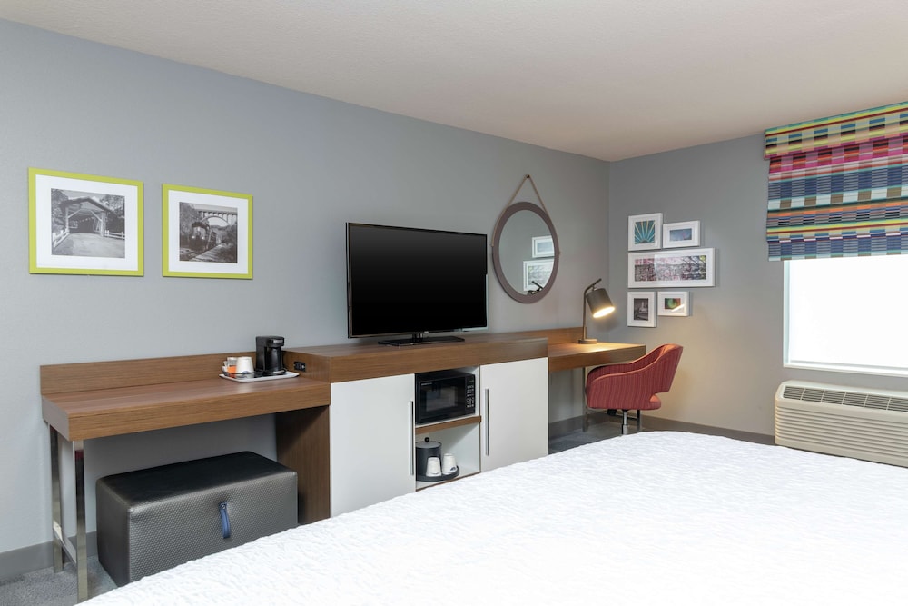 Hampton Inn & Suites Xenia Dayton - photo 18