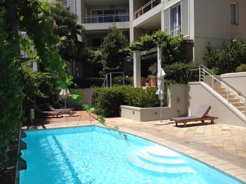 005 Marina Apartment — 4-Star Luxury Hotel in Cape Town, South Africa