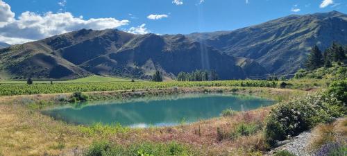 Lodges on Pearson Unit 2 — 4-Star Luxury Hotel in Cromwell, New Zealand