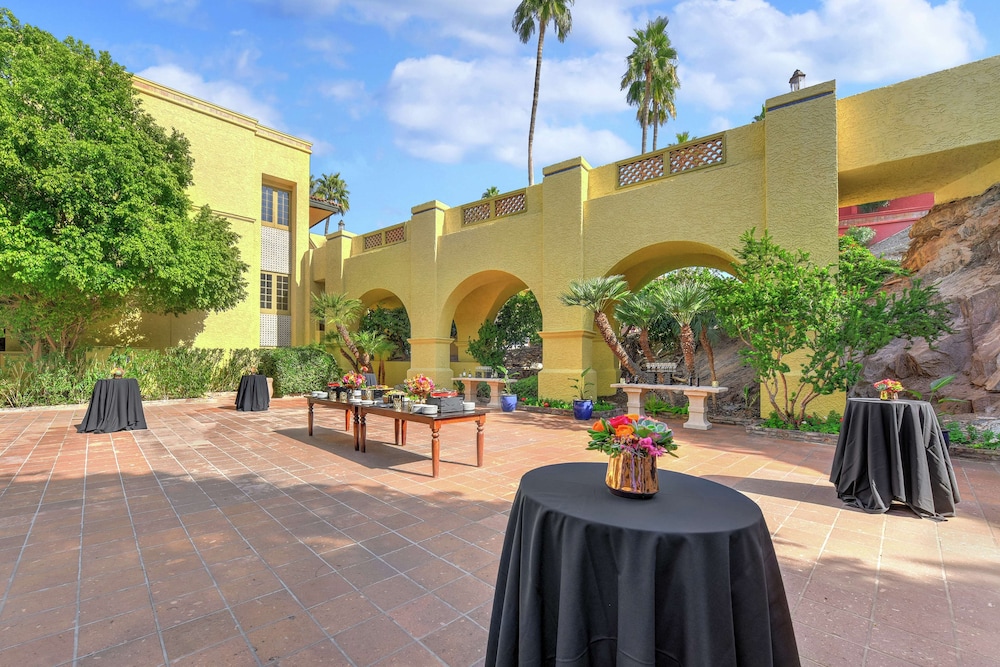 Hilton Phoenix Tapatio Cliffs Resort - photo 140