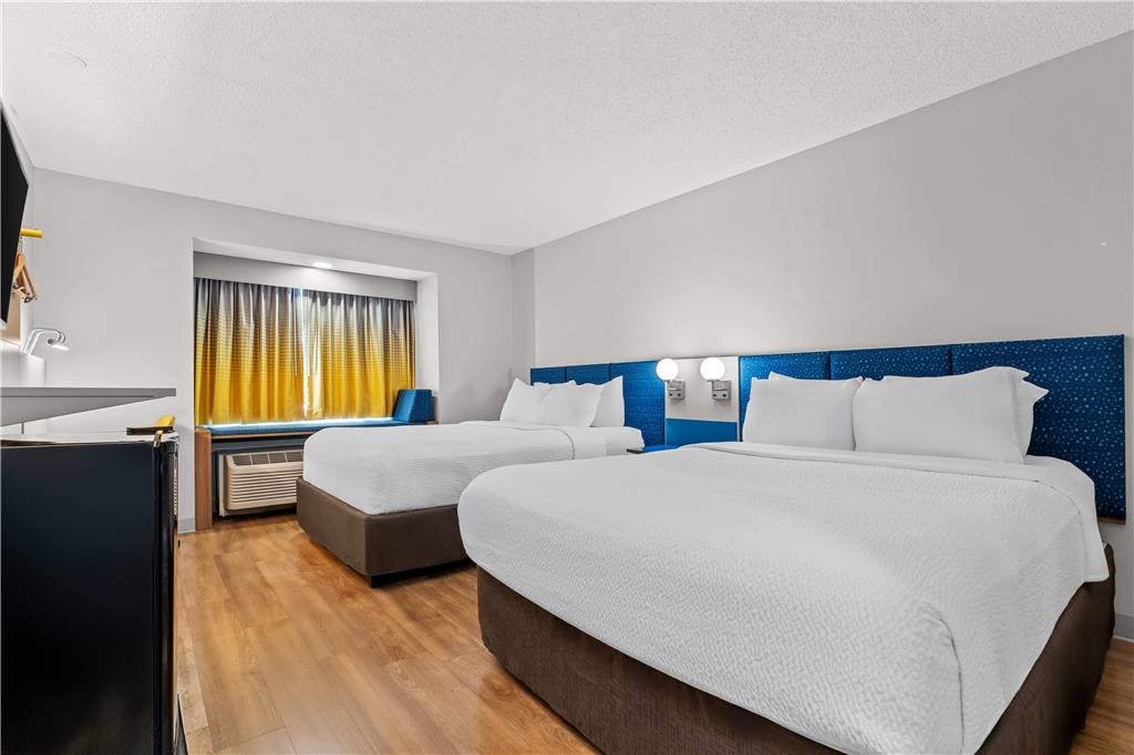 Microtel Inn & Suites by Wyndham Salisbury - photo 22