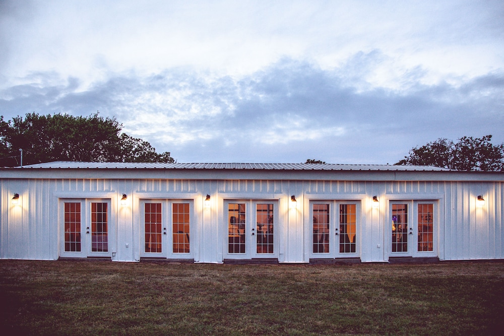 Towering Oaks Event & Retreat Center - photo 107