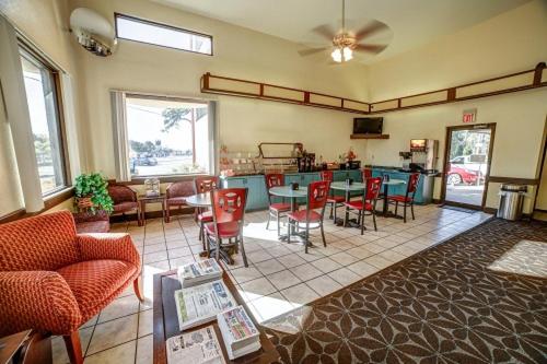 River Side Inn - photo 8