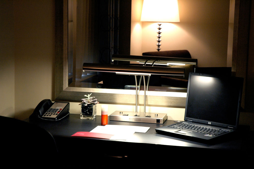 Aura Hotel Times Square - photo 5