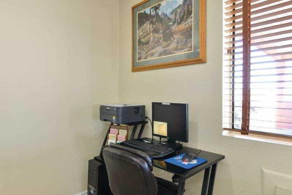 Best Western Western Skies Inn - photo 6