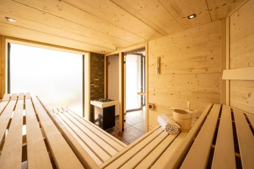 Ferienwohnungen Assenmacher mit Sauna — Altenahr — photo 2