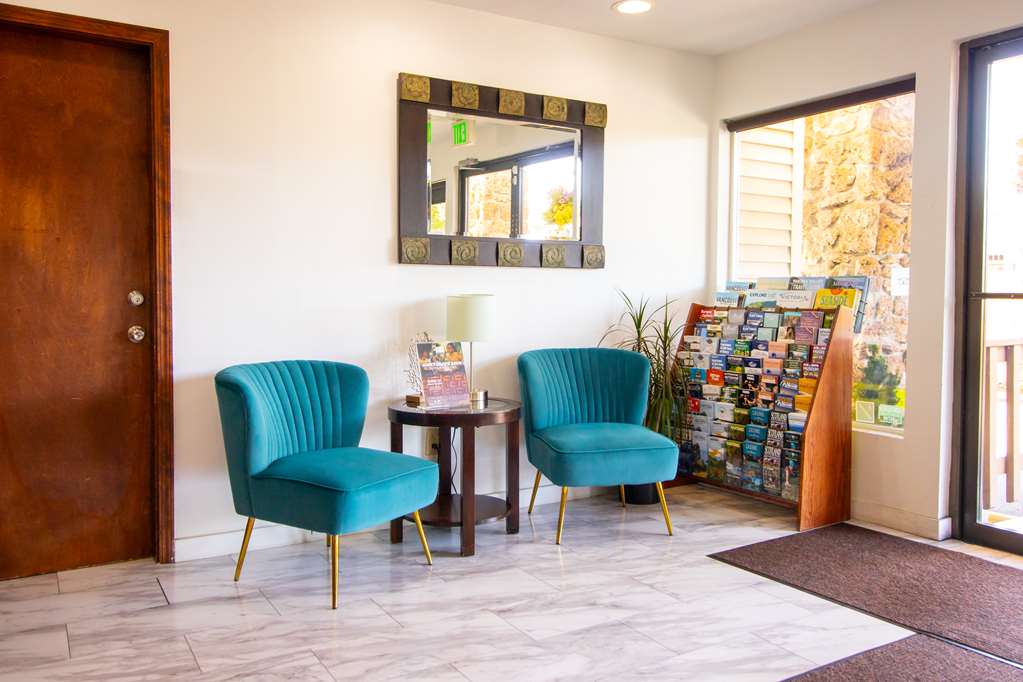 Red Lion Inn & Suites Vancouver - photo 13