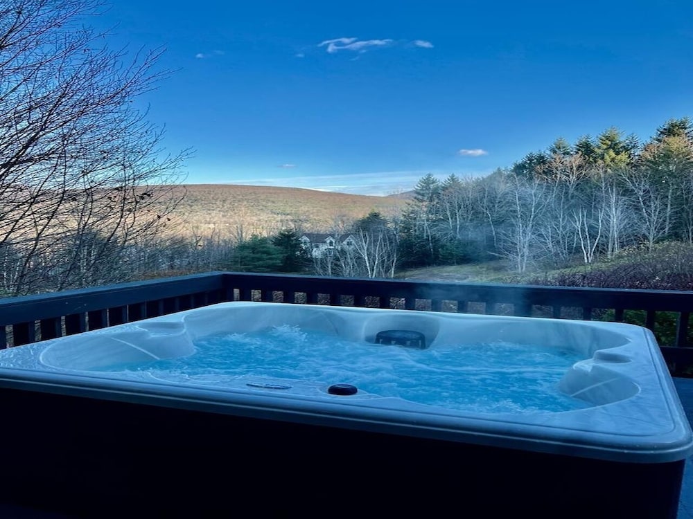The Haüs Windham Spacious Suites Hot Tub Mountain Views - photo 73