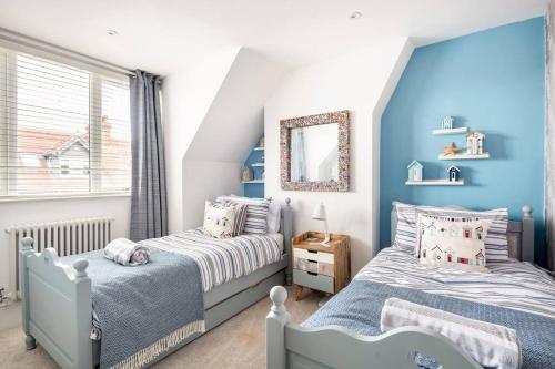 Beautiful Spacious Beach Home Newly Renovated — 4-Star Luxury Hotel in Felixstowe, United Kingdom