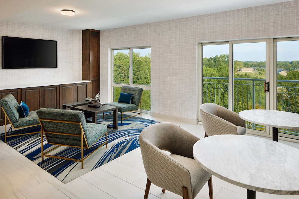 Hilton Charlotte Airport - photo 61