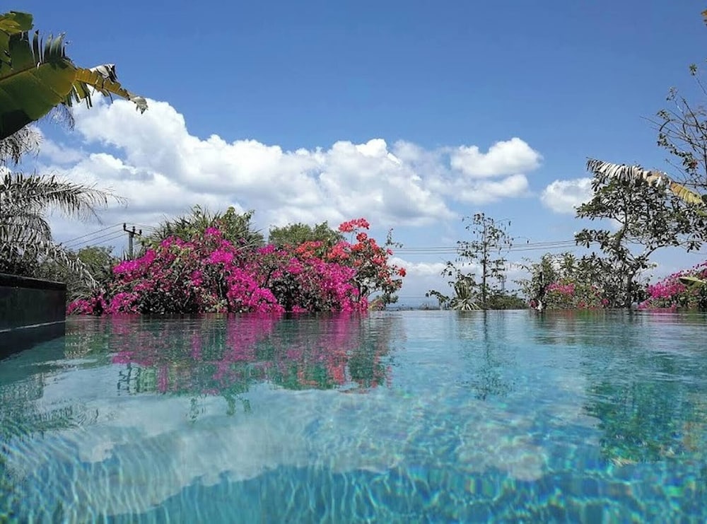 Alam Sweet Ulu Modern Balinese Style Villa 3 Large Comfy Beds 2 private Bedrooms Panoramic Ocean Views Pool — 4-Star Luxury Hotel in Pecatu, Indonesia
