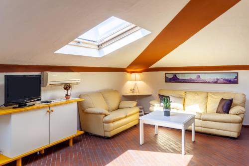 Loft parallela lungomare posto auto — 4-Star Luxury Hotel in Viareggio, Italy