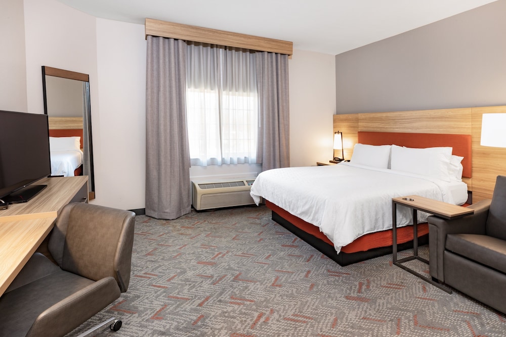 Candlewood Suites Mount Pleasant by IHG - photo 7