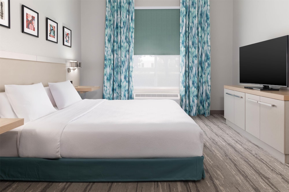 Hilton Garden Inn Ontario Rancho Cucamonga - photo 19