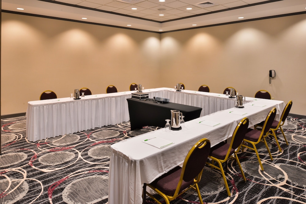 Holiday Inn Kansas City Airport by IHG - photo 53