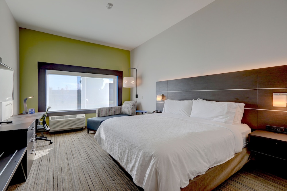 Holiday Inn Express & Suites Auburn Downtown by IHG - photo 13