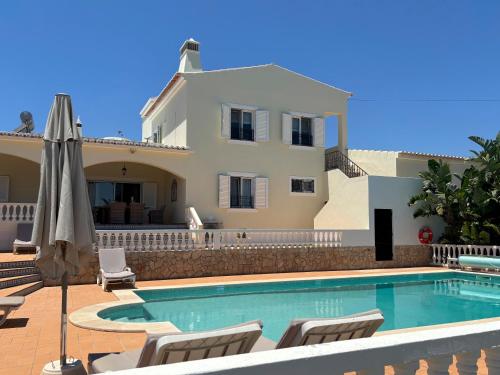 Casa dos Lobos — 4-Star Luxury Hotel in Lagoa, Portugal