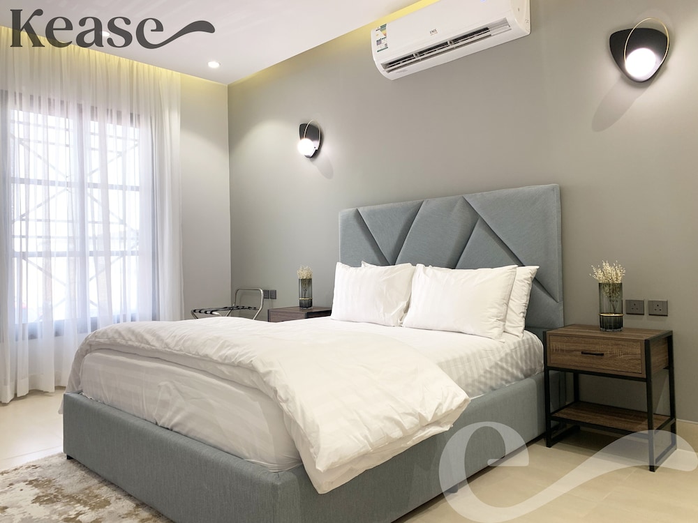 Kease Narjis B 4 Luxury Gold AZ23 — 5-Star Luxury Hotel in Riyadh, Saudi Arabia