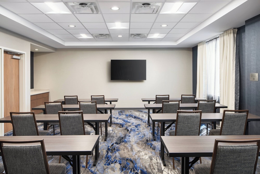 Fairfield Inn & Suites by Marriott Tampa Riverview - photo 24