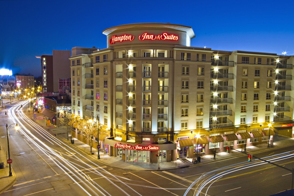 Hampton Inn & Suites Memphis Beale Street - photo 55
