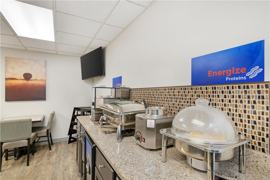 Best Western Brookfield - photo 7