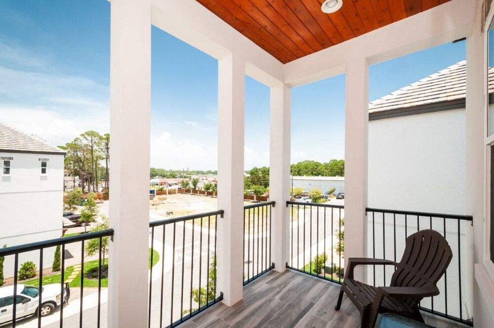 Sunshine Retreat by Destin Getaways - photo 2