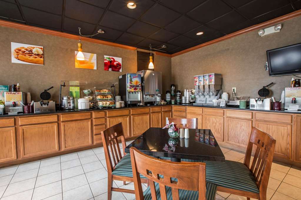 Quality Inn & Suites Hanes Mall - photo 39