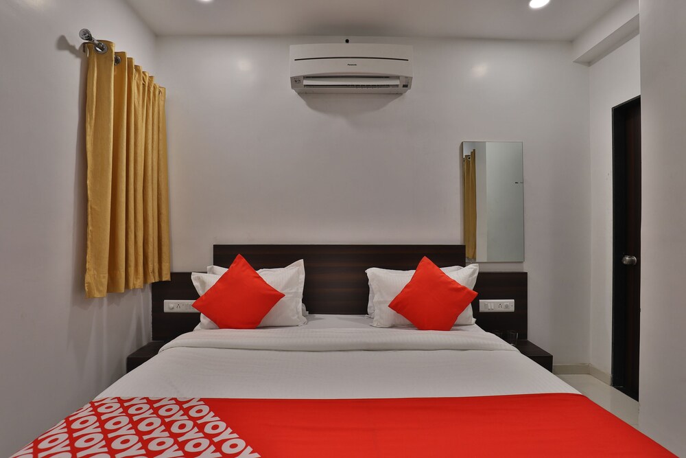 Oyo 1345 Hotel S K in Rajkot, India