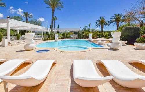 3 Bedroom Amazing Home In Partinico — 4-Star Luxury Hotel in Partinico, Italy