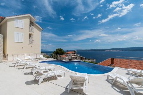 Amore Apartmani — 4-Star Luxury Hotel in Omis, Croatia