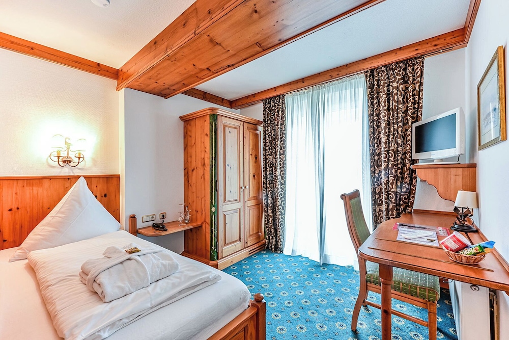 Schloss Hotel Holzrichter — Iserlohn — photo 5