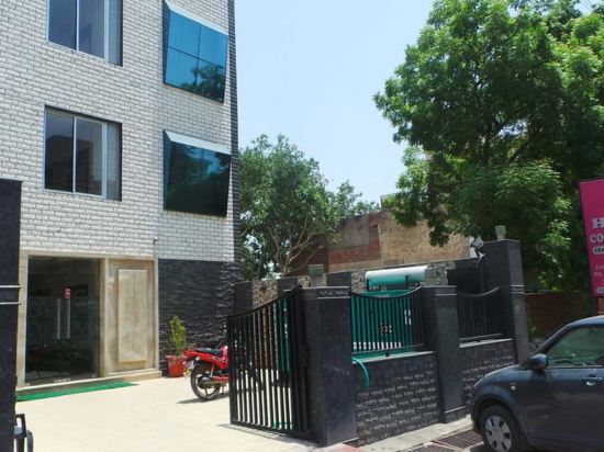 Hotel Heera Continental - last minute hotel in Mathura