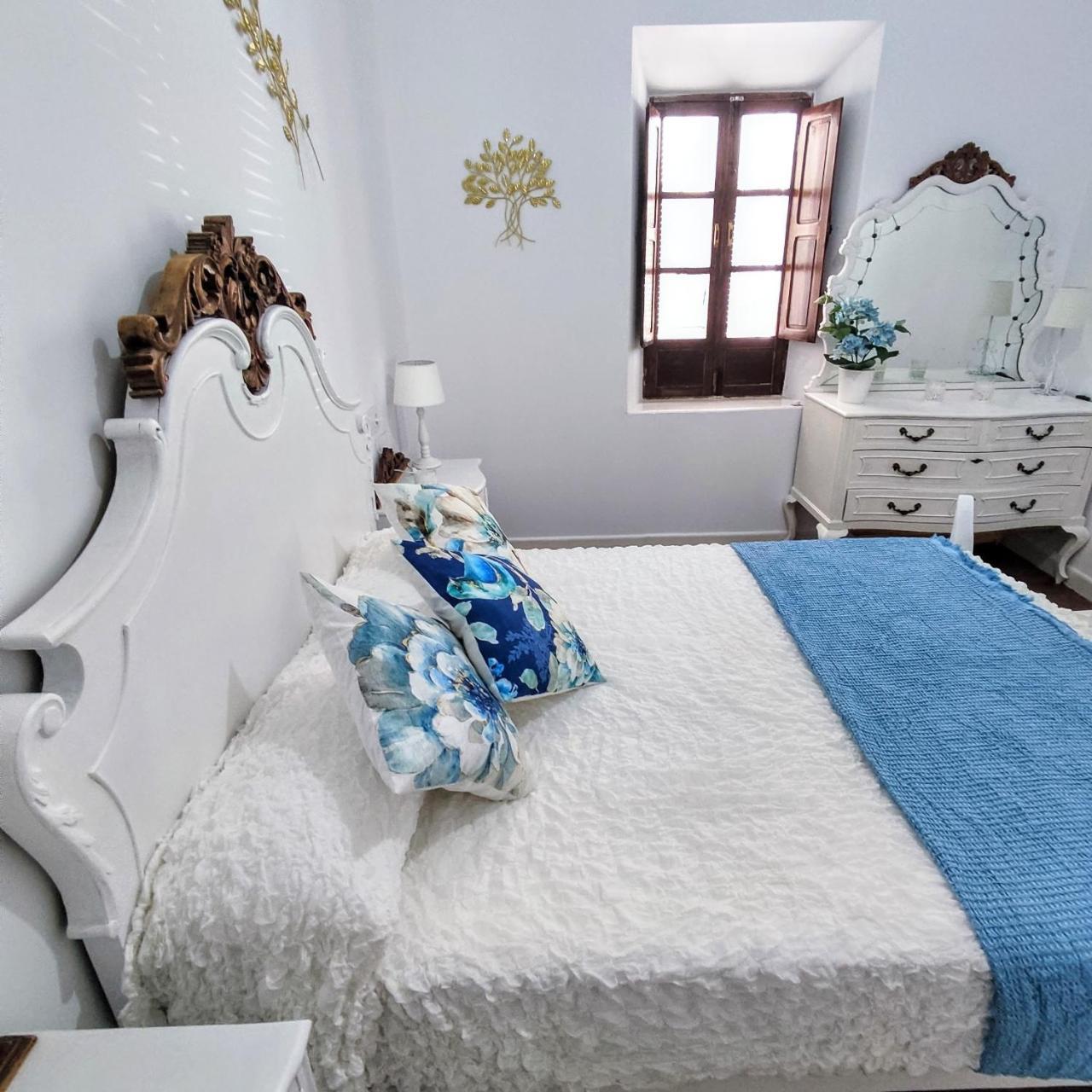 Munigua House — 4-Star Luxury Hotel in Villanueva Del Rio Y Minas, Spain