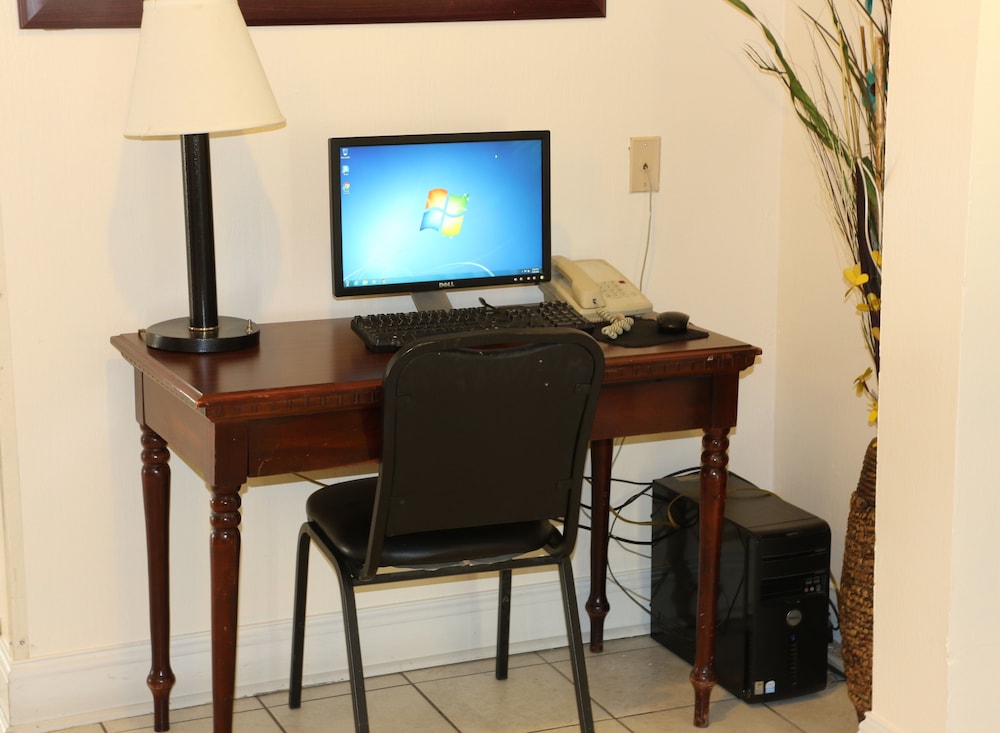 American Elite Inn - photo 58