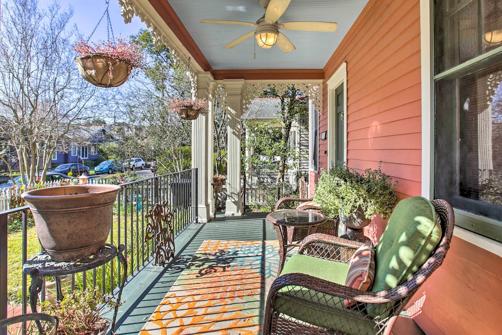 2 Mi to French Quarter NOLA Getaway with Porch in New Orleans, United States