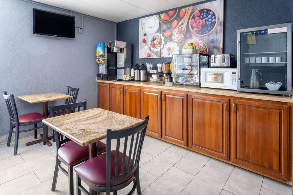 Days Inn by Wyndham Winchester - photo 22