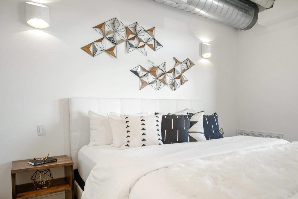 Rino Art Lofts Urban Cowboy Loft with Skyline Views Denver - photo 7