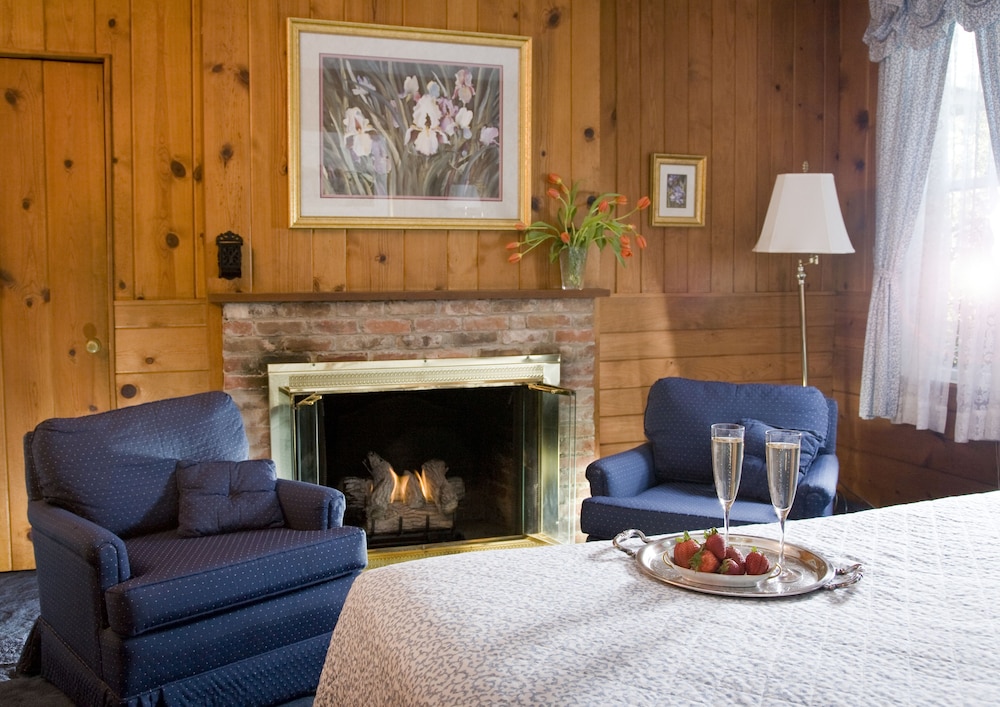1906 Pine Crest Inn - photo 29