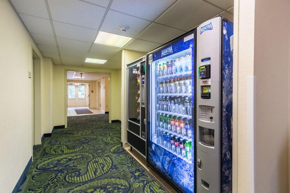 Quality Inn & Suites Hotel West Chester - photo 35