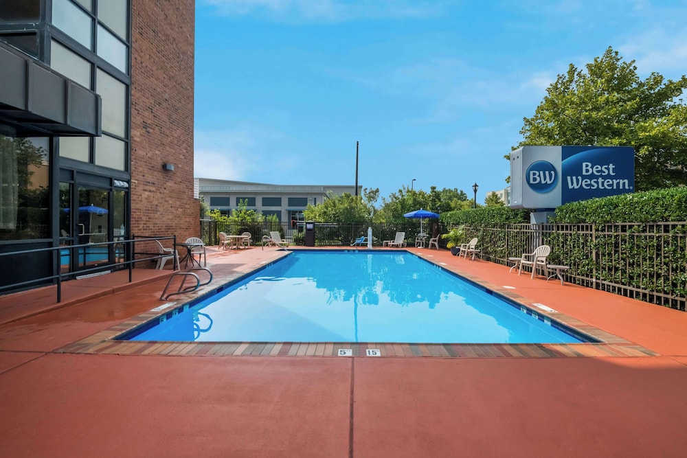 Best Western Hampton Coliseum Inn - photo 20