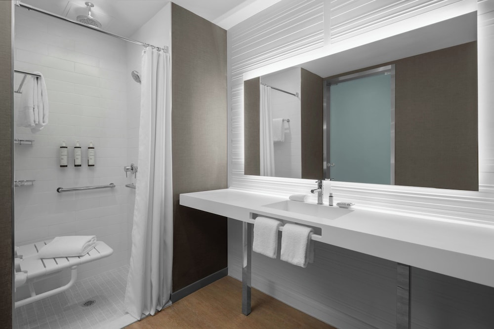 AC Hotel Clearwater Beach - photo 22