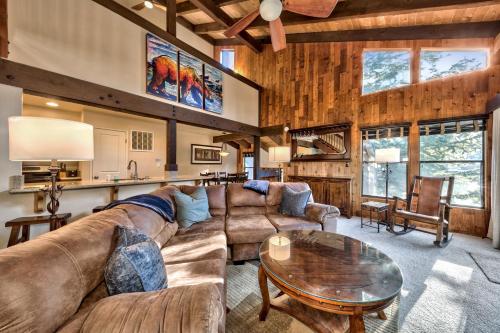 Lakeland Village 495 Stellers Jay S Nest Hot Tubs Beach — South Lake Tahoe