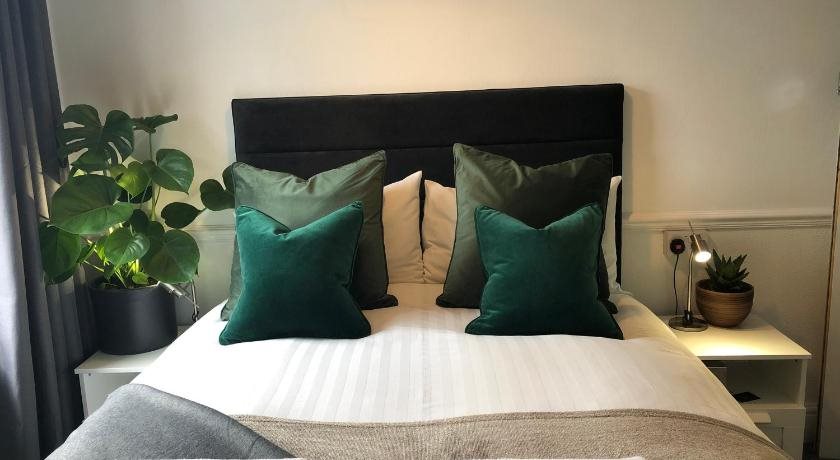 Cloves Boutique Bed & Breakfast — 4-Star Luxury Hotel in Cleethorpes, United Kingdom