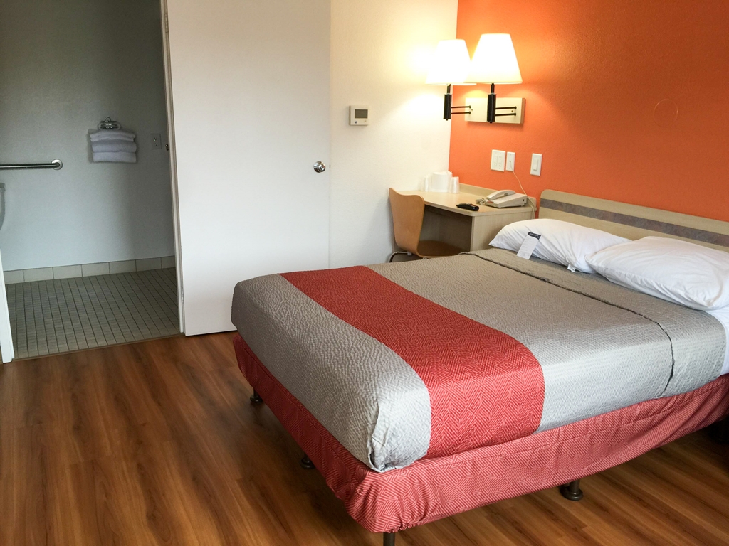 Motel 6 Roseville MN Minneapolis North - photo 6