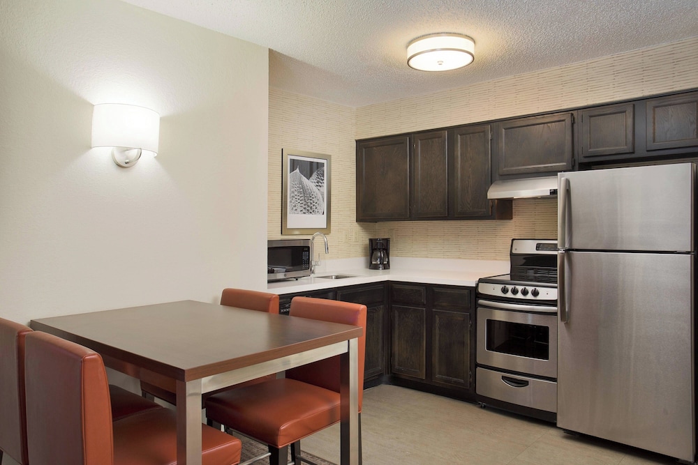 Residence Inn by Marriott Detroit Pontiac Auburn Hills - photo 6